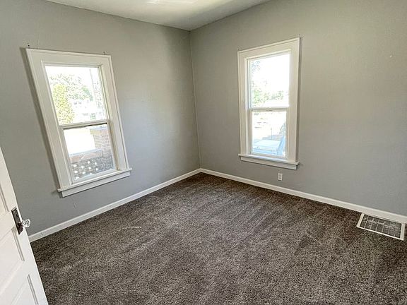 5th image of 520 S Fairmount St