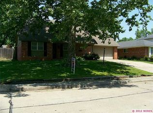5804 Harvard Dr, Bartlesville, OK 74006