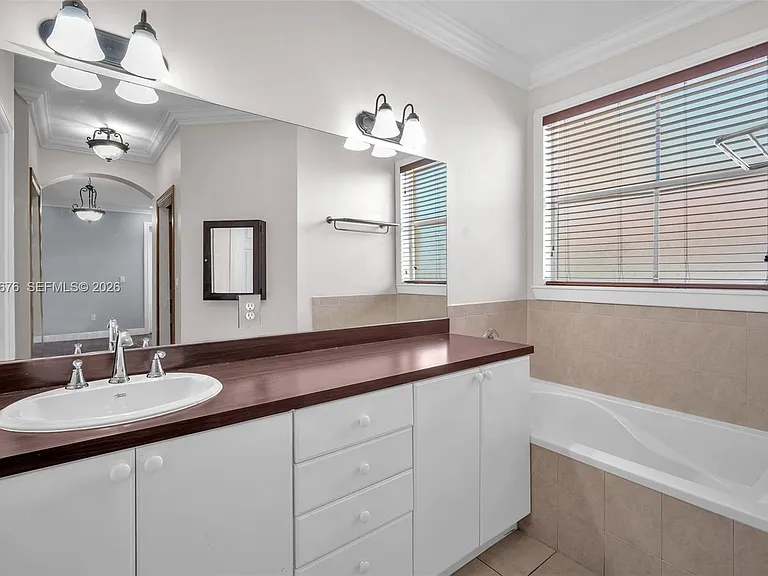 2155 SW 156th Ct — Photo 48