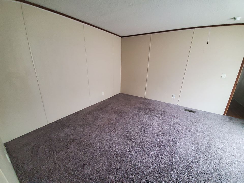 510 Spring Harbor Blvd 3, Springport, MI 49284 Zillow