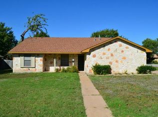 1016 Greenhill Dr, Pflugerville, TX 78660