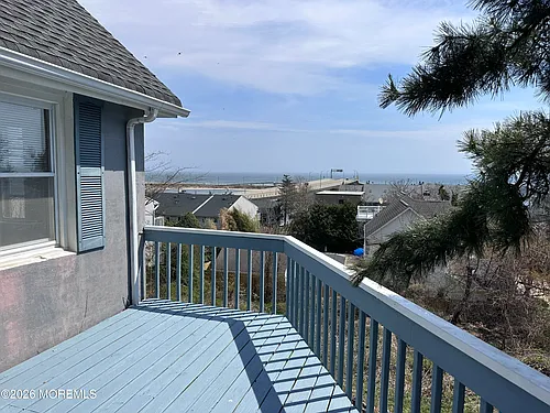 10 Ocean St Photo 1
