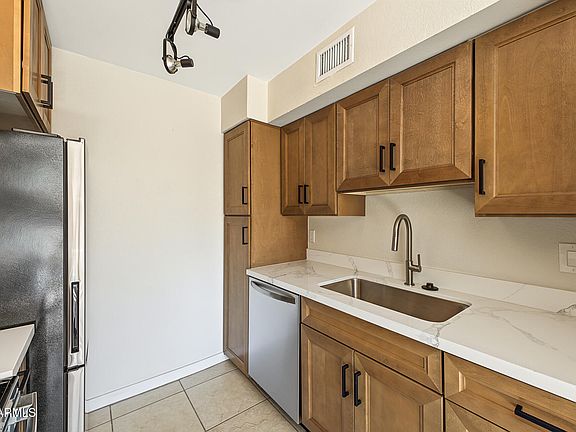 5th image of 3500 N HAYDEN Road #1601