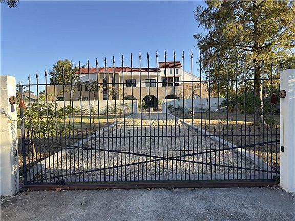 2nd image of 137 Midway Dr