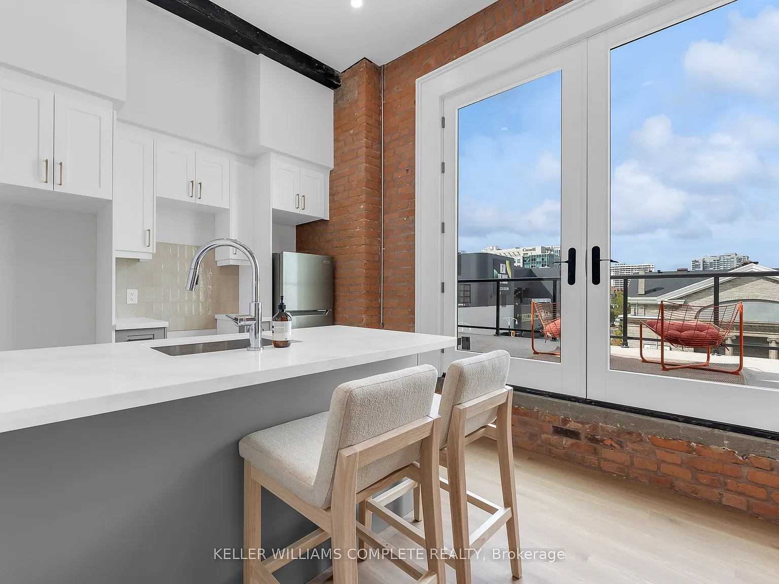 1 bed, $1,899 — Photo 2