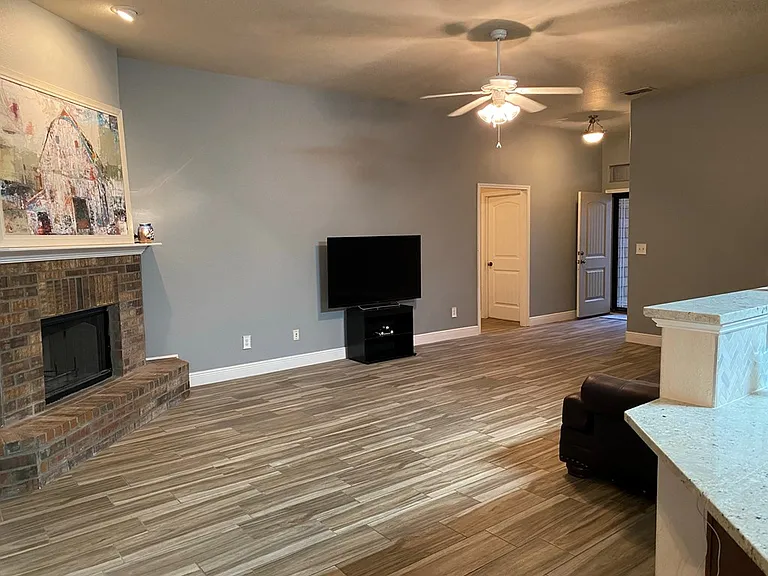 9101 Dublin Ave — Photo 3