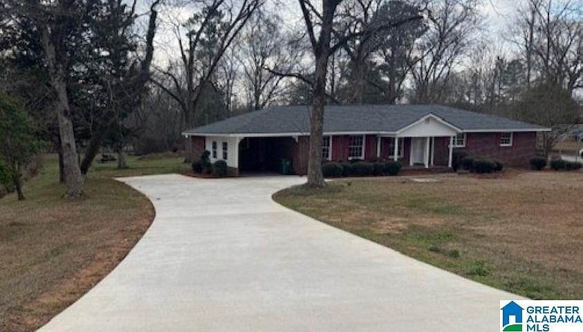 1st image of 121 High Pine Rd