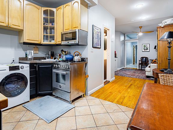 3rd image of 233 E 88th St APT 2W