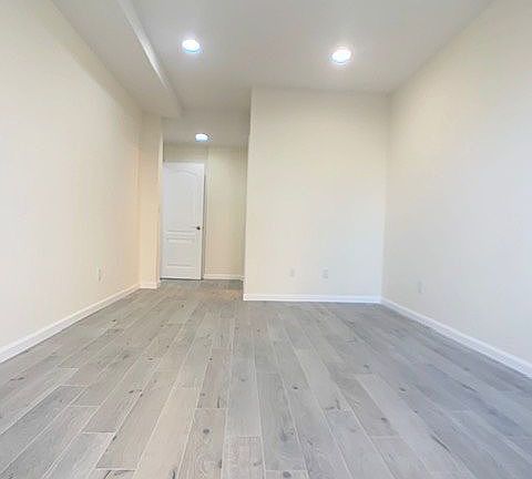 2nd image of 280 Bay 38 St #24