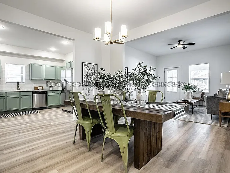 849 N Oakland Ave — Photo 12