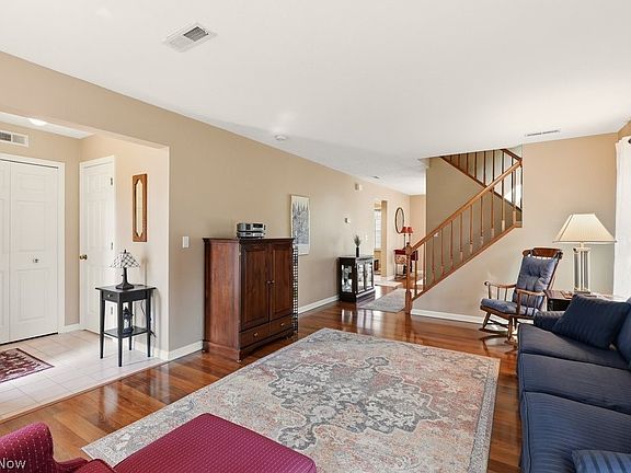 4th image of 8613 Larkspur Ln