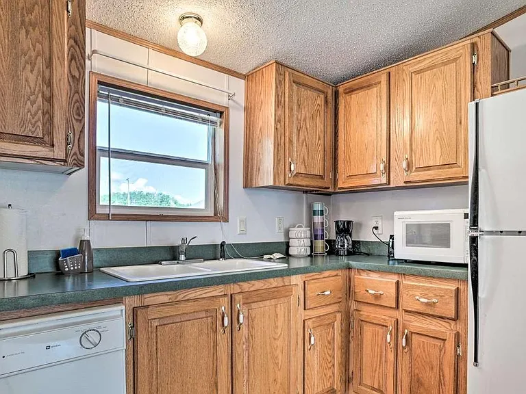 100 Island Dr — Photo 10