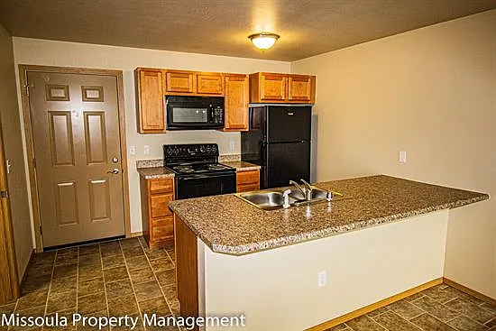 Tyson Vance Apartments — Photo 2