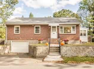 114 Belrose Ave, Lowell, MA 01852