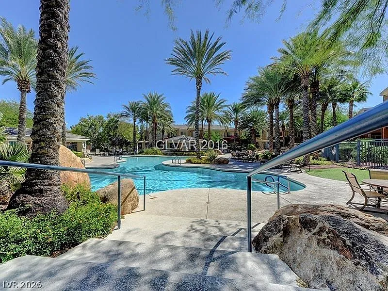 2 bed, 2.0 bath, 1671 sqft, $2,250 — Photo 4