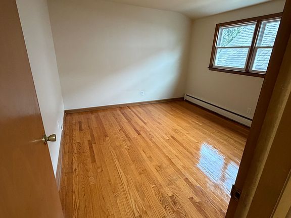 5th image of 3003 S 16th St Unit A