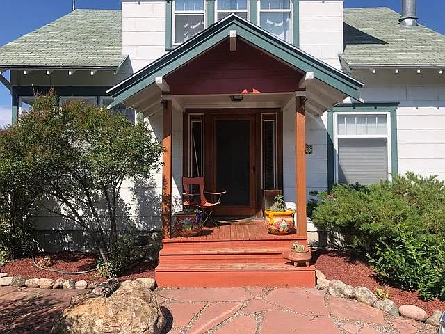 1540 Willow Creek Way — Photo 2
