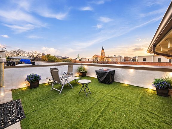 2nd image of 1215 W Lexington St APT J