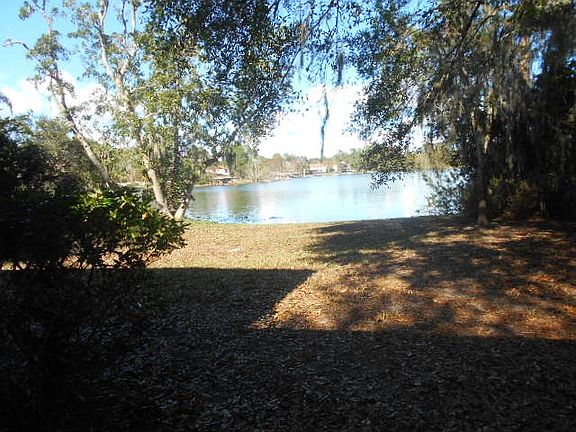 3rd image of 3027 Cecelia Dr #First