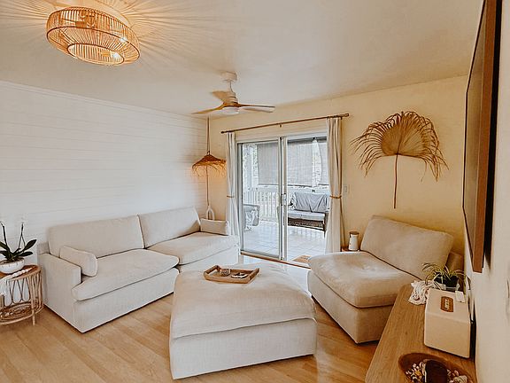 3rd image of 4955 Hanawai St