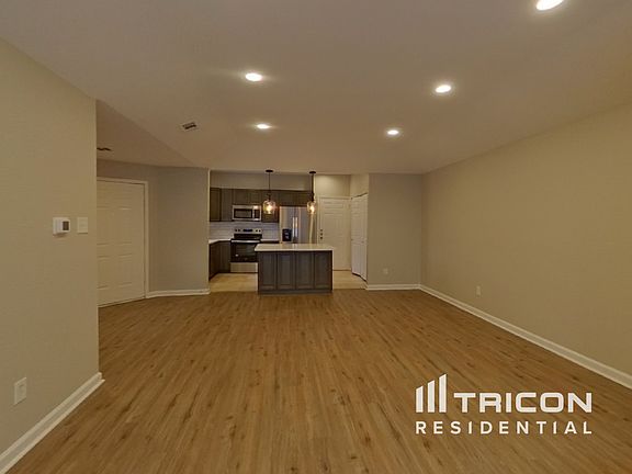 3rd image of 3000 Everest Dr
