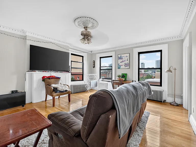 640 Park Ave #3 — Photo 4