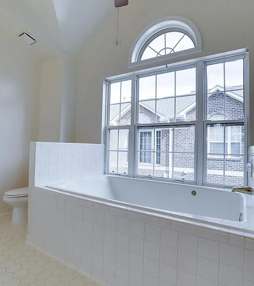 3050 S Glebe Rd — Photo 21