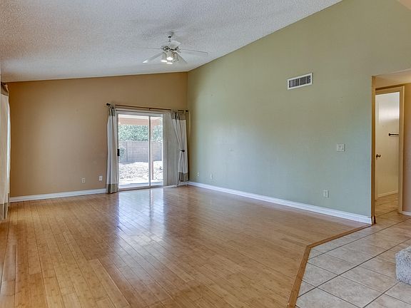 5th image of 3007 E Muirwood Dr