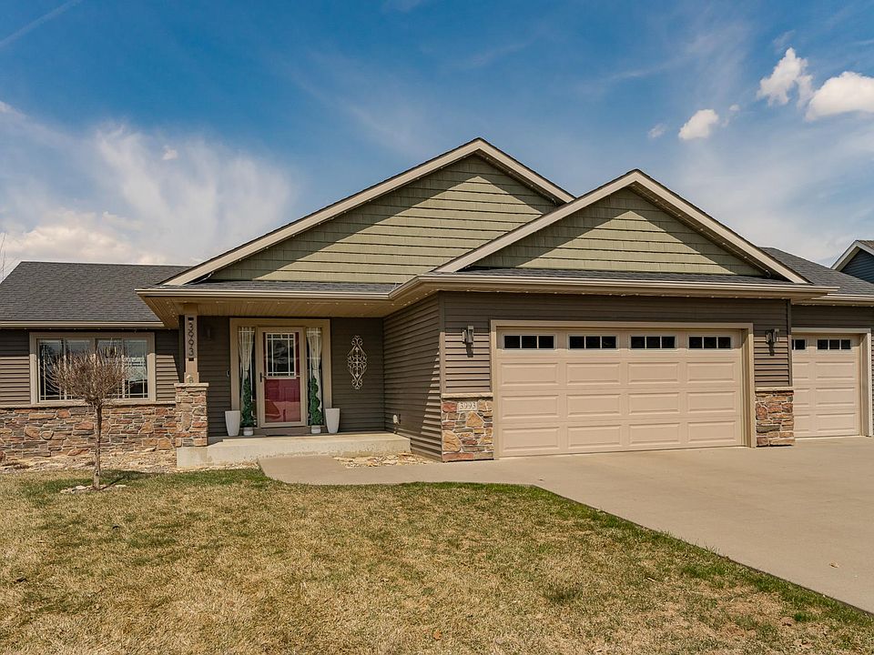1st image of 3993 Stone Point Dr NE