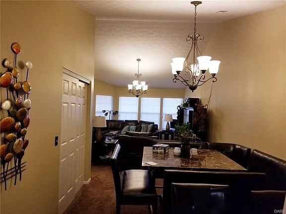 5th image of 4023 Twin Lakes Cir