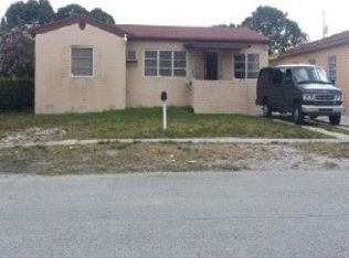 20 W 58th St, Hialeah, FL 33012