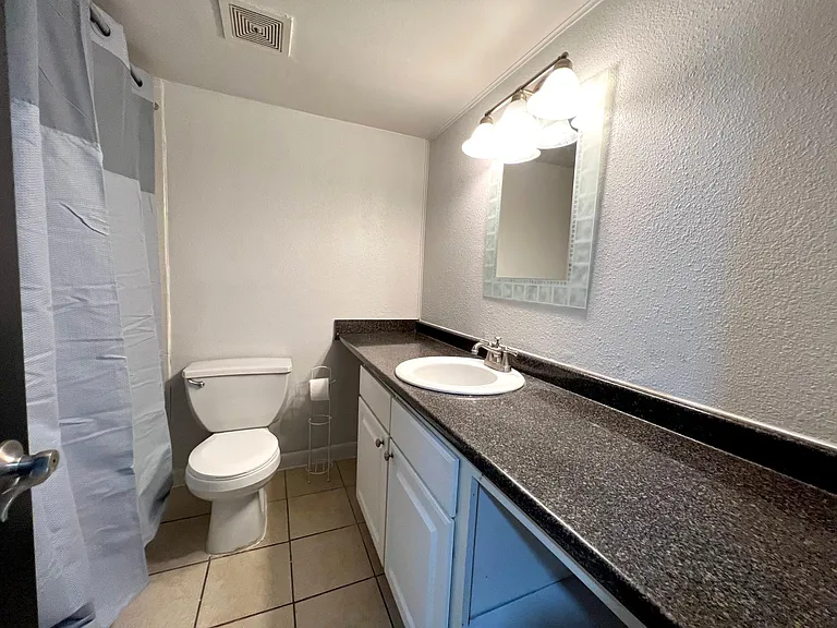 507 NW 39th Rd #124 — Photo 11