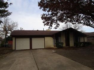 1809 Castle Rd, Arlington, TX 76014