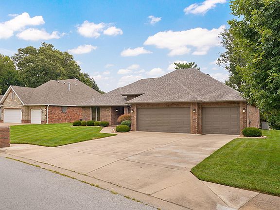 2nd image of 2524 S Forrest Heights Avenue