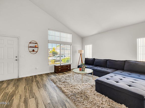 2nd image of 7919 W CLAREMONT Street