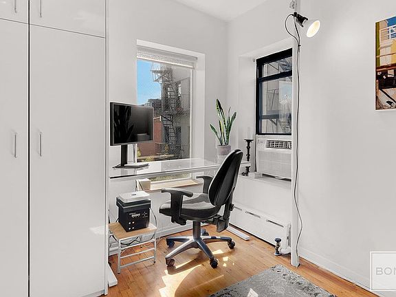 4th image of 170 Norfolk St APT 18