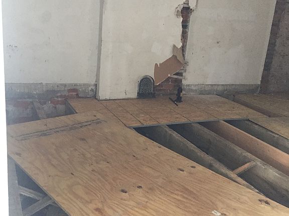 3rd image of 1931 W Somerset St