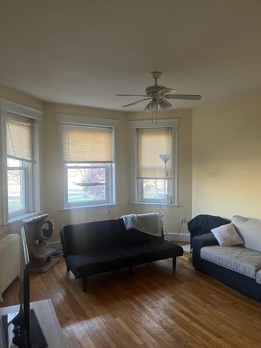 Building Photo - 1637 Commonwealth Ave #1