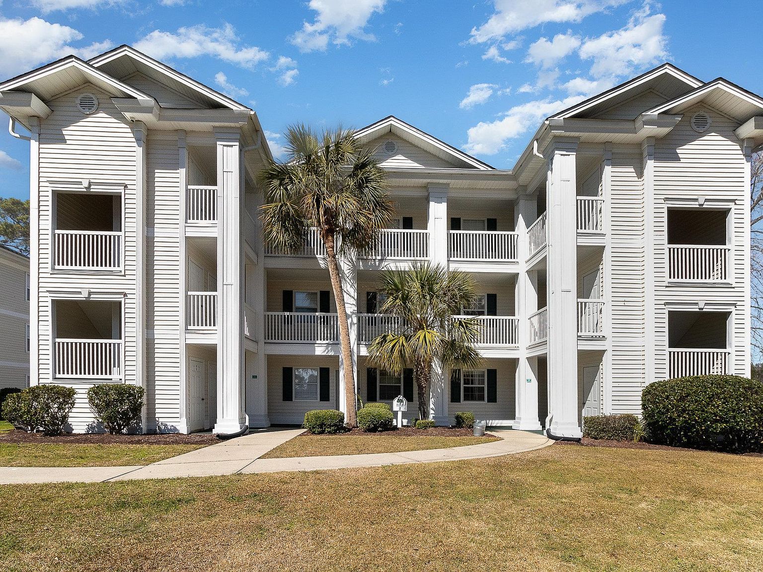 597 Blue River Ct. #H2