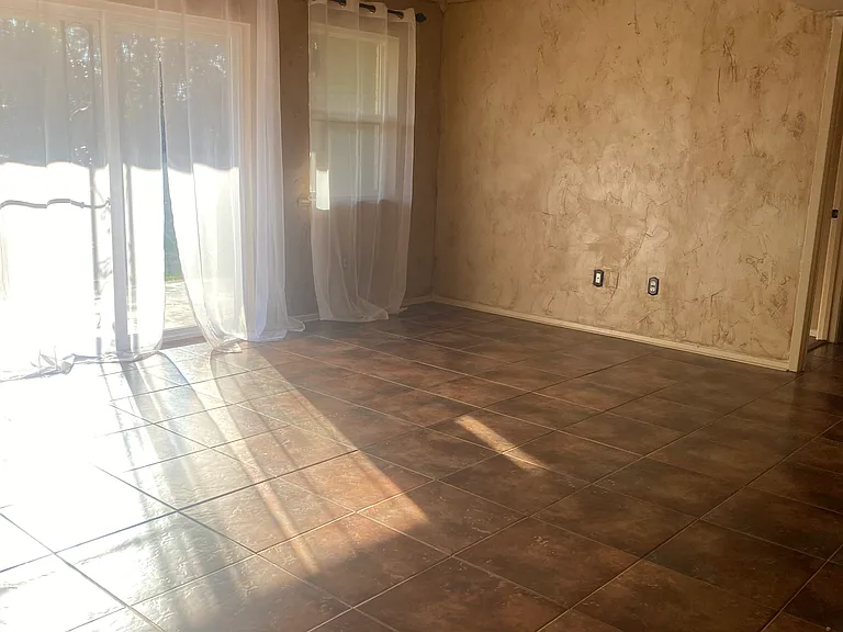 3121 Johnston St #121 — Photo 5