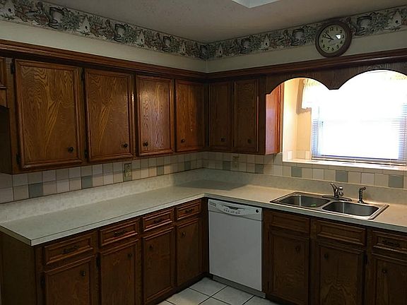 4th image of 22207 Merrymount Dr