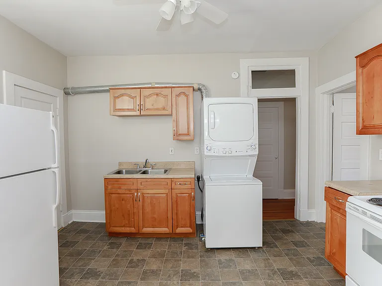 1439 Moultrie Ave #3 — Photo 5