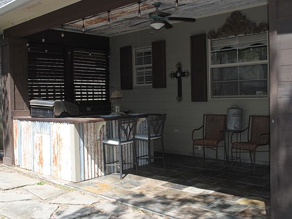 4th image of 206 Southlake Cir