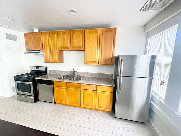 4th image of 55 Arlington Dr APT 2