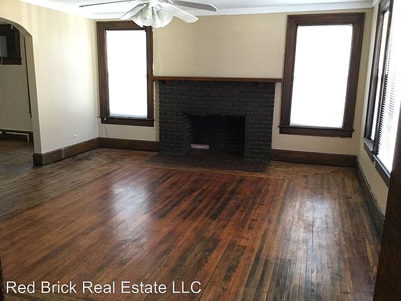 2nd image of 675 Oak St APT 2
