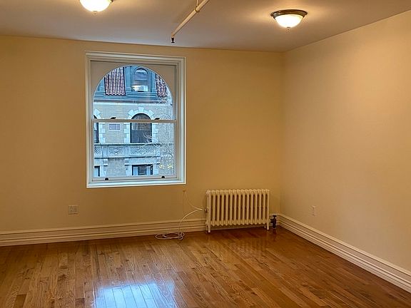2nd image of 321 W 80th St #12A