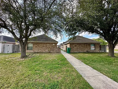 2305 N Dahlia St #2 Photo 1