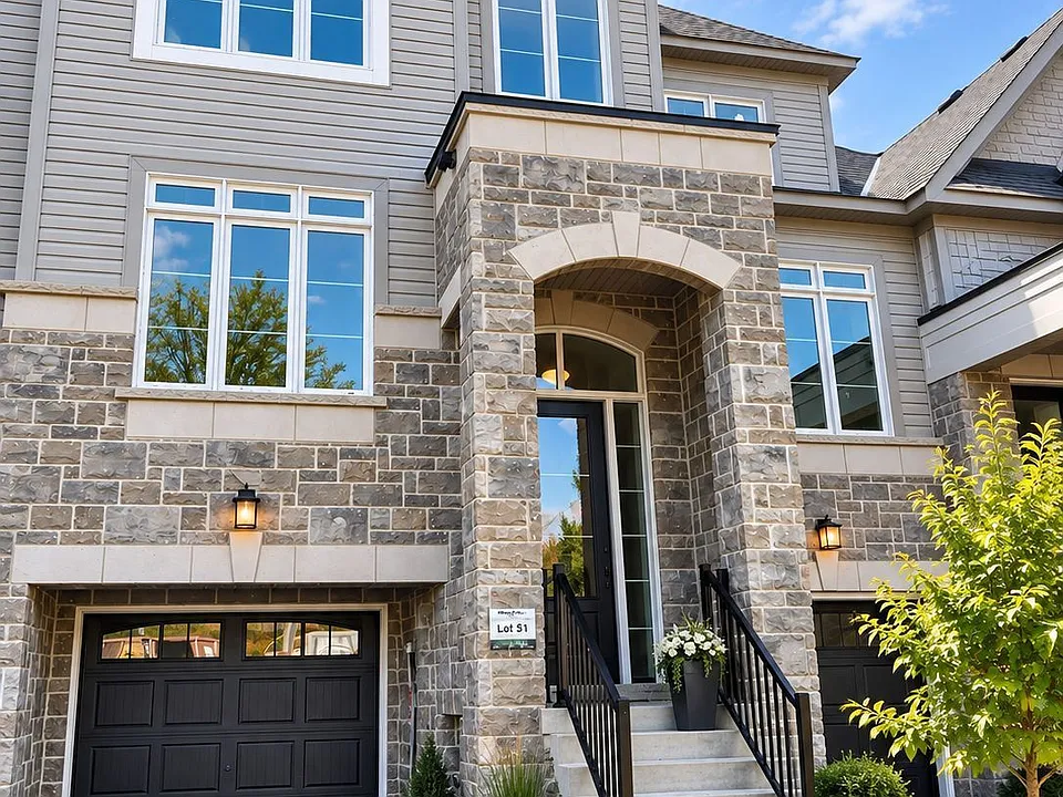 25 Lyall Stokes Cir