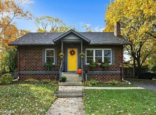 1026 Michigan St, Wheaton, IL 60187
