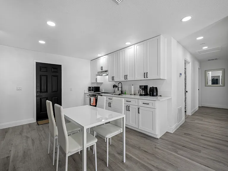 4737 W Oklahoma Ave #2 — Photo 9